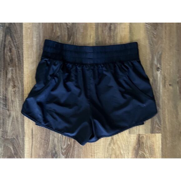 AVIA Breathable Built In Running Short Black Size L (12-14) NWOT - Picture 2 of 5